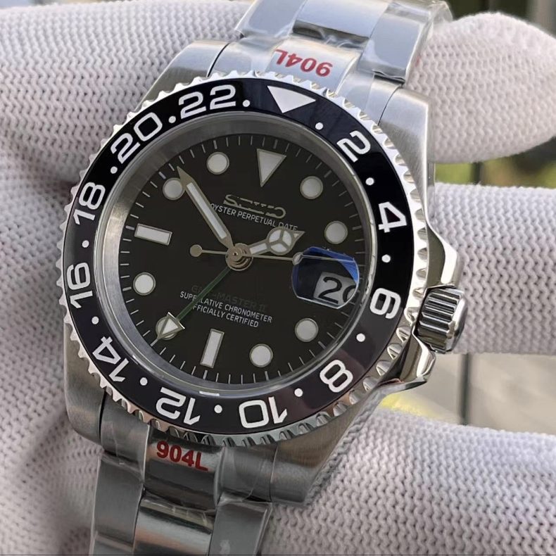 GMT Oyster Noir